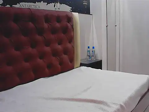 Snapshot of elize__ chatting on November 20, 2025, 3:28 am elize online show from November 20, 2025, 3:28 am