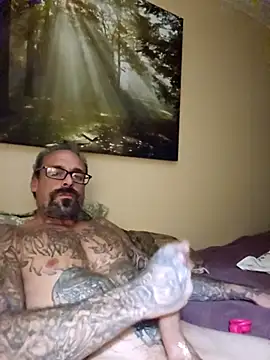 Snapshot of sethdarby chatting on September 13, 2025, 5:07 am sethdarby online show from September 13, 2025, 5:07 am