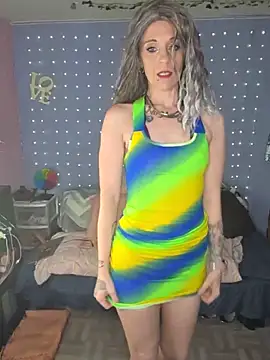 Purple2StayThnxx online show from May 19, 2026, 11:55 pm