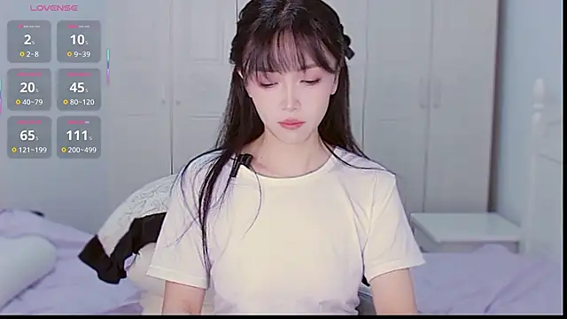 Snapshot of XiaoNana_ chatting on September 29, 2025, 1:33 am XiaoNana online show from September 29, 2025, 1:33 am