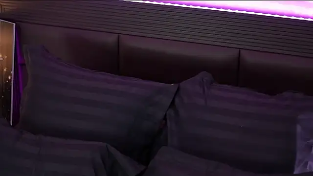 Melany Ass online show from May 29, 2026, 3:37 am