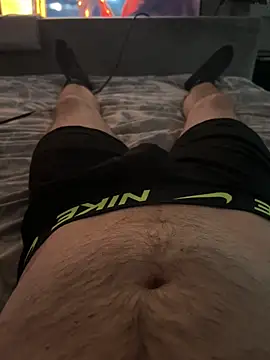 naughtycoupl98 online show from February 17, 2026, 4:24 pm