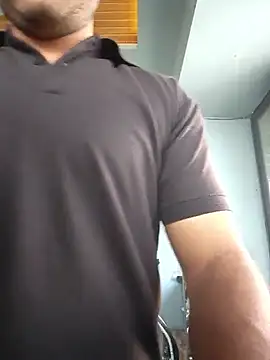 Snapshot of _Danny__ chatting on February 15, 2026, 5:37 am Danny online show from February 15, 2026, 5:37 am