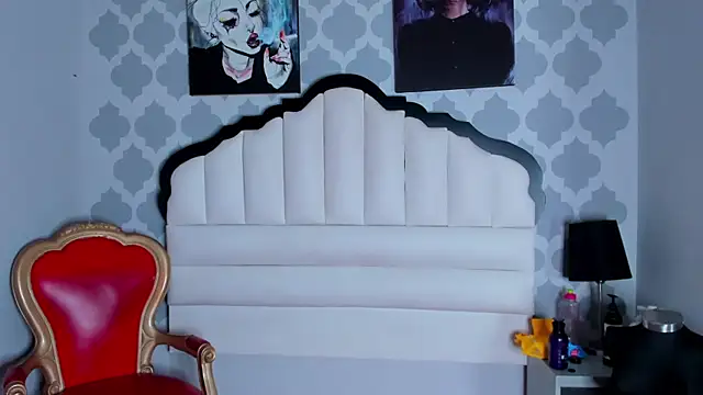 Snapshot of EimmyAdams chatting on December 22, 2025, 7:55 pm EimmyAdams online show from December 22, 2025, 7:55 pm