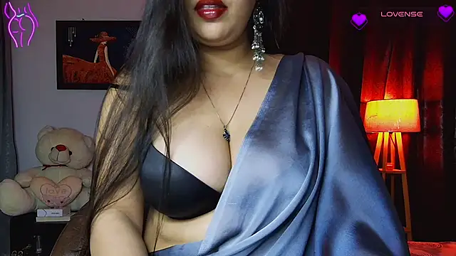 MissNasha online show from April 27, 2026, 9:07 am