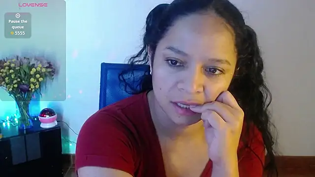 Snapshot of Sara_cute92 chatting on October 22, 2025, 8:30 pm Sara cute92 online show from October 22, 2025, 8:30 pm