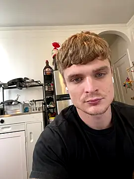 Snapshot of King_Kev_ chatting on October 13, 2025, 5:35 pm King Kev online show from October 13, 2025, 5:35 pm