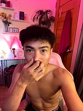 Snapshot of yourhotpinoy chatting on November 3, 2025, 2:13 am yourhotpinoy online show from November 3, 2025, 2:13 am