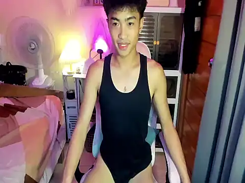 Snapshot of yourhotpinoy chatting on November 8, 2025, 1:55 pm yourhotpinoy online show from November 8, 2025, 1:55 pm