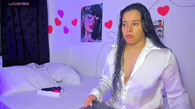 Dilan and Mia online show from April 23, 2026, 10:45 pm