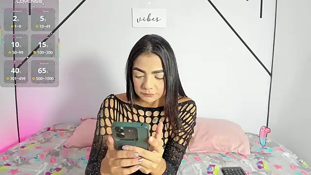 MiahCornell  online show from November 15, 2025, 7:54 pm