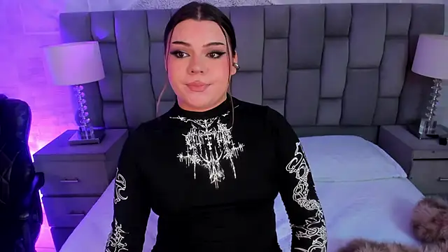 Maxxxine1 online show from March 10, 2026, 11:21 pm