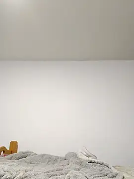 Snapshot of Aurora_blaack chatting on March 7, 2026, 12:29 am Aurora blaack online show from March 7, 2026, 12:29 am