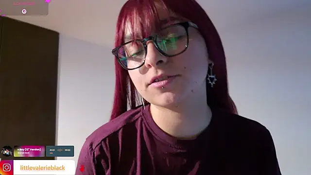 Snapshot of Aurora_blaack chatting on April 16, 2026, 9:54 am Aurora blaack online show from April 16, 2026, 9:54 am