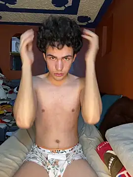 Snapshot of danloveo chatting on December 18, 2025, 7:14 am danloveo online show from December 18, 2025, 7:14 am