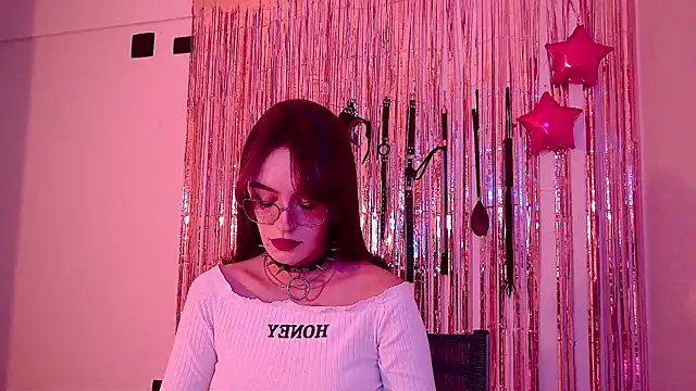 nina kink online show from June 29, 2026, 7:03 pm