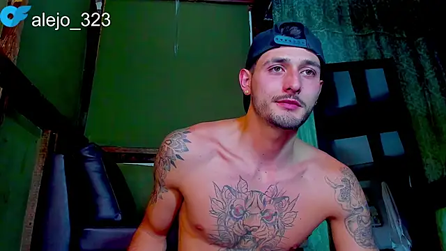 alejo  323   online show from May 3, 2026, 2:17 am