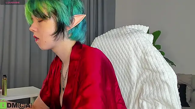 CarolineRichter online show from March 18, 2026, 2:47 am