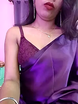 Snapshot of priya_26 chatting on September 15, 2025, 10:15 am priya 26 online show from September 15, 2025, 10:15 am