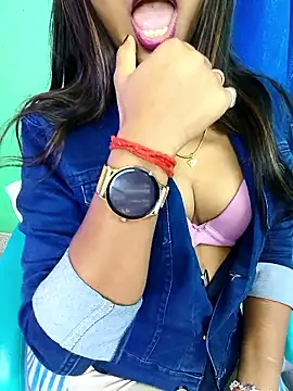 Snapshot of Puja-baby chatting on January 12, 2026, 11:43 pm Puja-baby online show from January 12, 2026, 11:43 pm