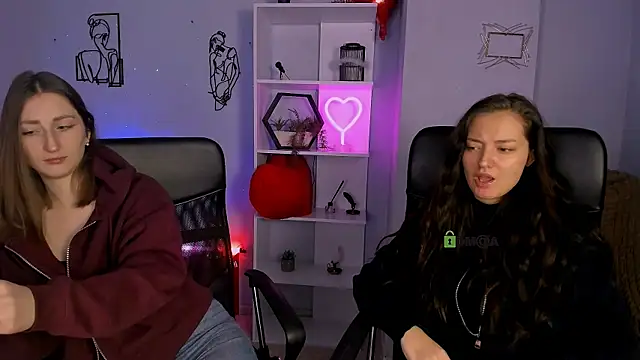 eva smiith  online show from January 14, 2026, 6:52 am