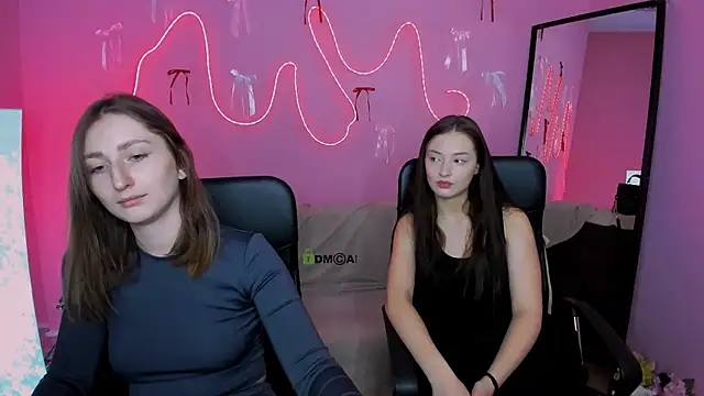 eva smiith  online show from March 13, 2026, 6:42 am