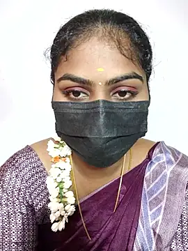 Snapshot of Tamil_Princess12 chatting on January 8, 2026, 6:32 pm Tamil Princess12 online show from January 8, 2026, 6:32 pm