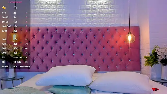 Snapshot of amber_sparkle chatting on November 26, 2025, 12:28 pm amber sparkle online show from November 26, 2025, 12:28 pm