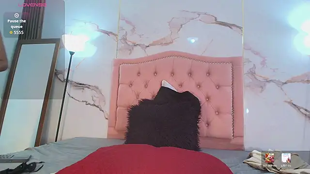 AlyaThompson online show from May 2, 2026, 4:39 am