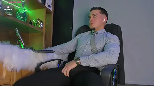 Gael williams1 online show from September 25, 2025, 6:11 pm