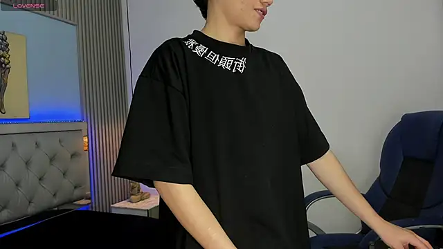 Snapshot of SamBlack_ chatting on May 21, 2026, 1:40 pm SamBlack online show from May 21, 2026, 1:40 pm