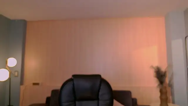 AgathaKondo  online show from December 15, 2025, 1:21 am