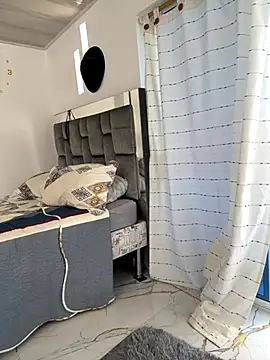 Snapshot of Terra-22cm chatting on October 26, 2025, 5:41 pm Terra-22cm online show from October 26, 2025, 5:41 pm