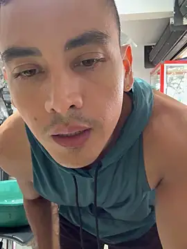 Snapshot of Terra-22cm chatting on November 12, 2025, 1:55 pm Terra-22cm online show from November 12, 2025, 1:55 pm