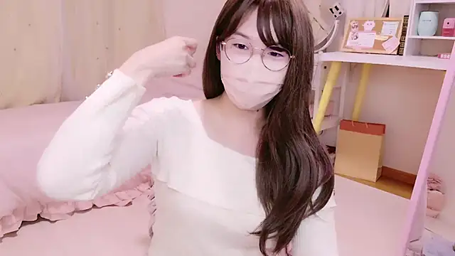 SAYORIxo online show from December 4, 2025, 10:46 am