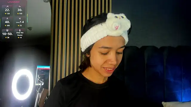 Snapshot of Gina_77 chatting on November 11, 2025, 12:38 pm Gina 77 online show from November 11, 2025, 12:38 pm