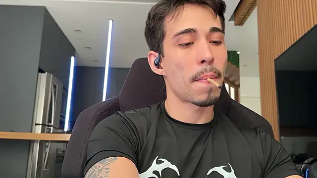 Snapshot of mettew22cm chatting on March 20, 2026, 10:09 am mettew22cm online show from March 20, 2026, 10:09 am