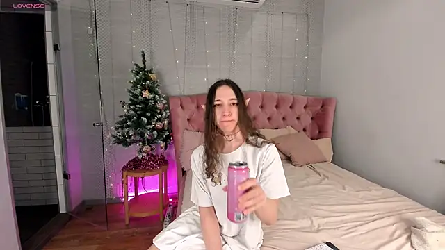 SilverMuse online show from January 11, 2026, 8:03 pm