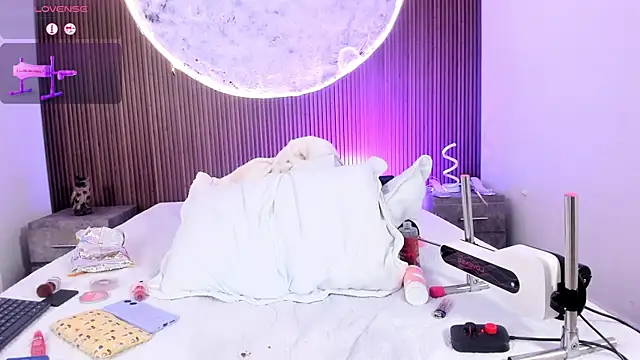 AmbarFoxx  online show from February 8, 2026, 3:04 pm