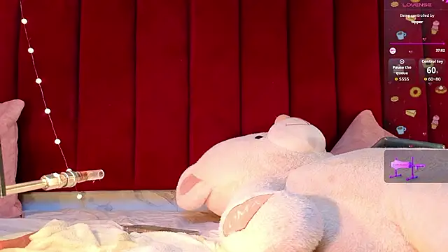 PrincePoppy online show from February 3, 2026, 2:53 am