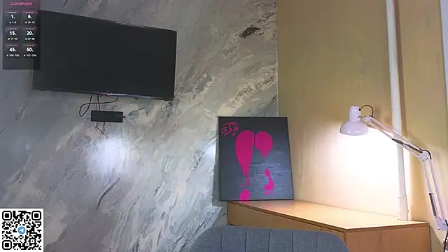 Snapshot of miss_bubbles_ chatting on October 11, 2025, 12:32 am miss bubbles online show from October 11, 2025, 12:32 am