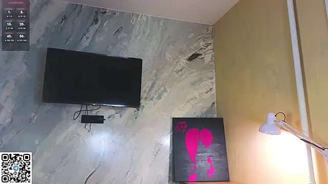 Snapshot of miss_bubbles_ chatting on October 13, 2025, 12:32 am miss bubbles online show from October 13, 2025, 12:32 am