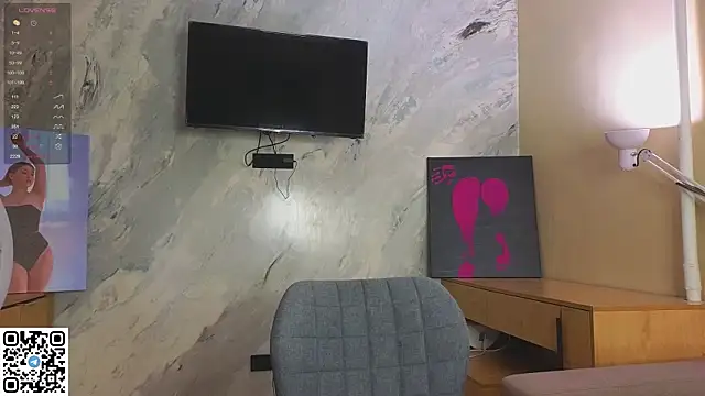 Snapshot of miss_bubbles_ chatting on November 26, 2025, 12:33 am miss bubbles online show from November 26, 2025, 12:33 am