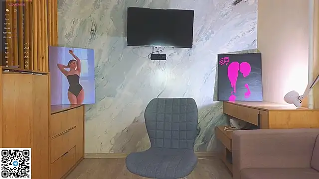 Snapshot of miss_bubbles_ chatting on November 30, 2025, 12:36 am miss bubbles online show from November 30, 2025, 12:36 am