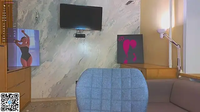 Snapshot of miss_bubbles_ chatting on December 14, 2025, 12:49 am miss bubbles online show from December 14, 2025, 12:49 am