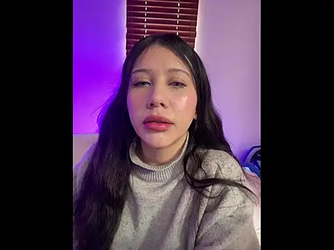 snow doll online show from October 8, 2025, 8:28 pm