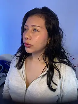 snow doll online show from March 6, 2026, 8:27 pm