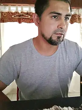 Snapshot of Bradd_32 chatting on November 29, 2025, 5:27 pm Bradd 32 online show from November 29, 2025, 5:27 pm