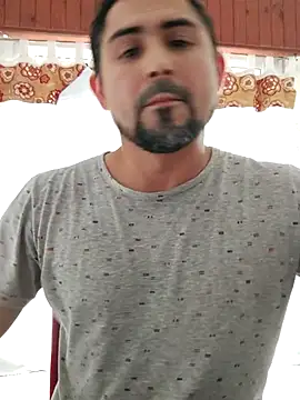 Snapshot of Bradd_32 chatting on December 2, 2025, 6:03 pm Bradd 32 online show from December 2, 2025, 6:03 pm