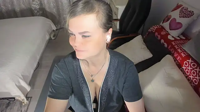 MildMature online show from July 9, 2026, 9:19 pm